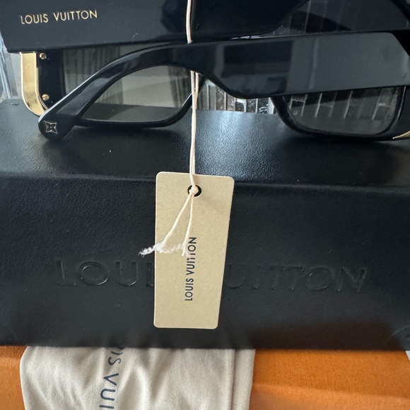 Louis Vuitton Moon Black and Gold Sunglasses - Picture 8 of 9